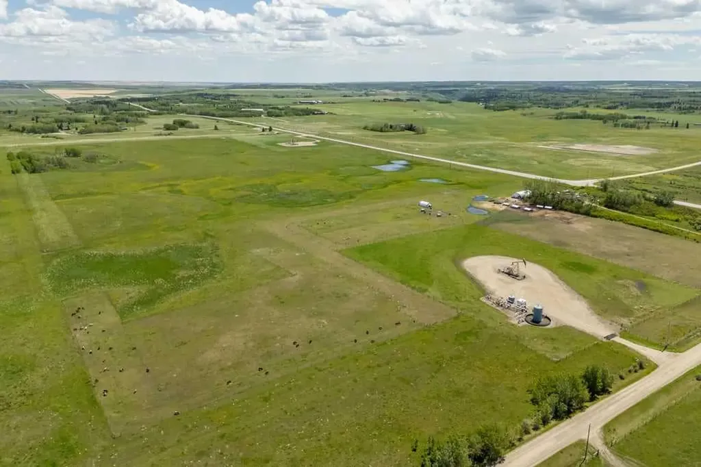 270012 Range Road 40 Rural Rocky View County AB T4C 3A2