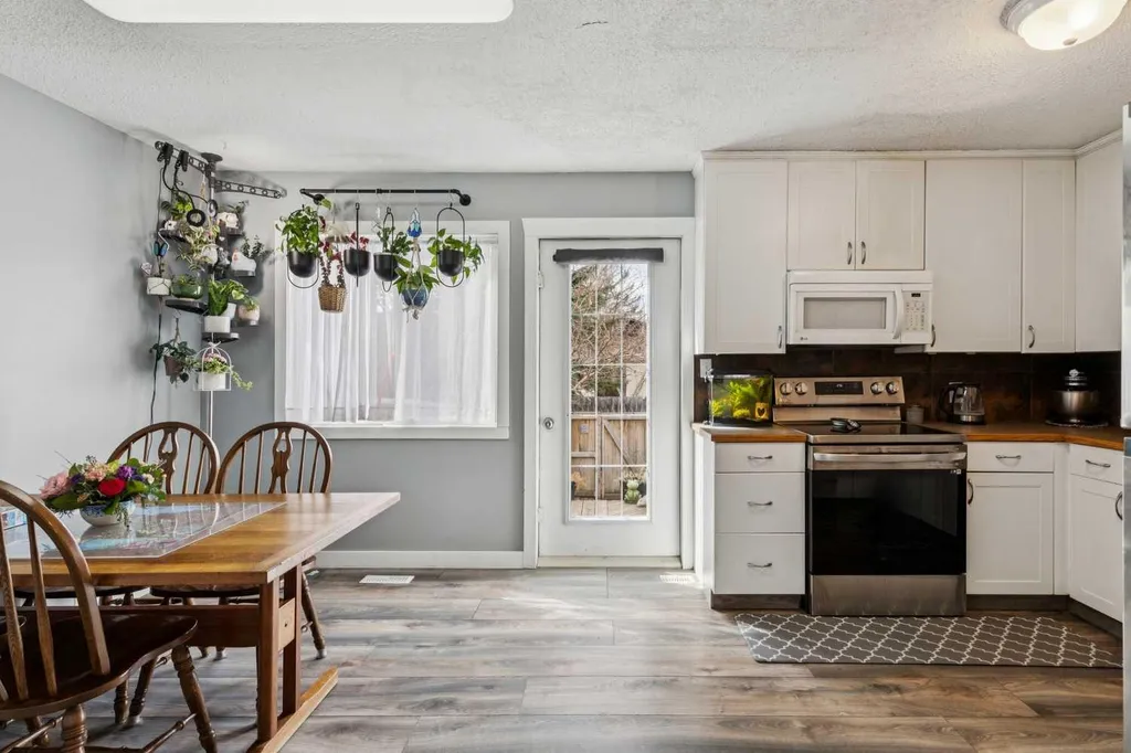 107 Elm Place Okotoks AB T1S 1J1