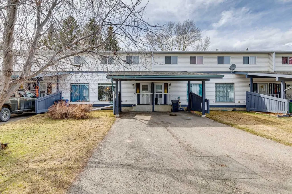 107 Elm Place Okotoks AB T1S 1J1