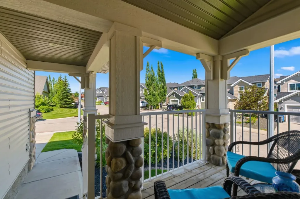 230 Sunset Square Cochrane AB T4C0H3