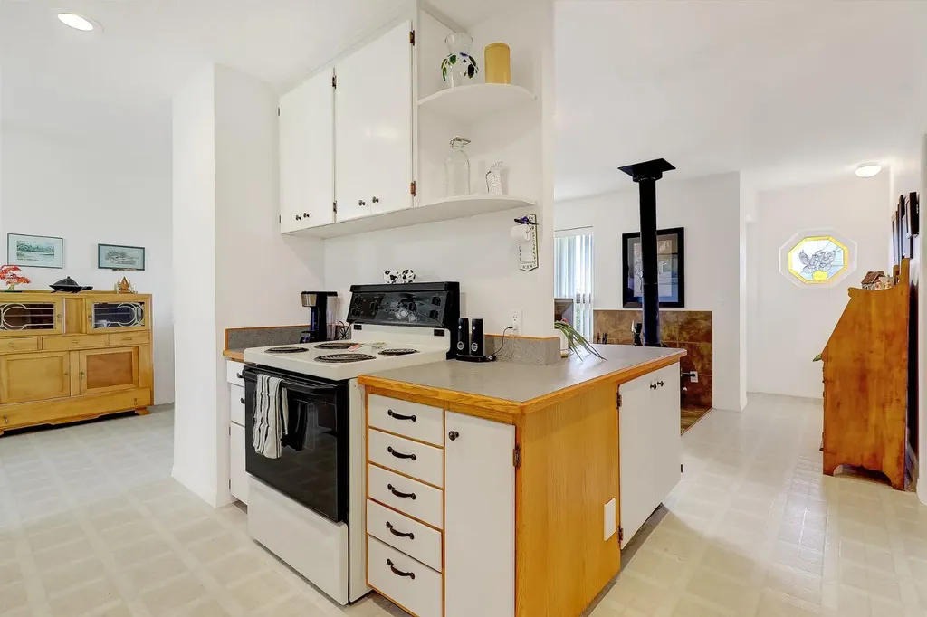 10904 108 Avenue Fairview AB T0H 1L0