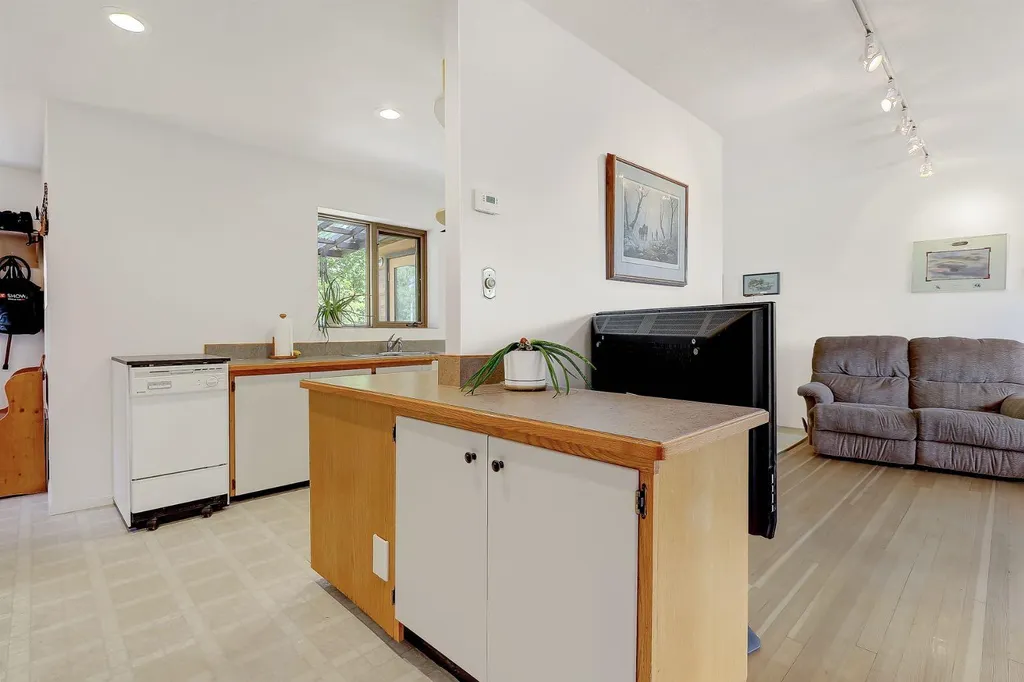 10904 108 Avenue Fairview AB T0H 1L0