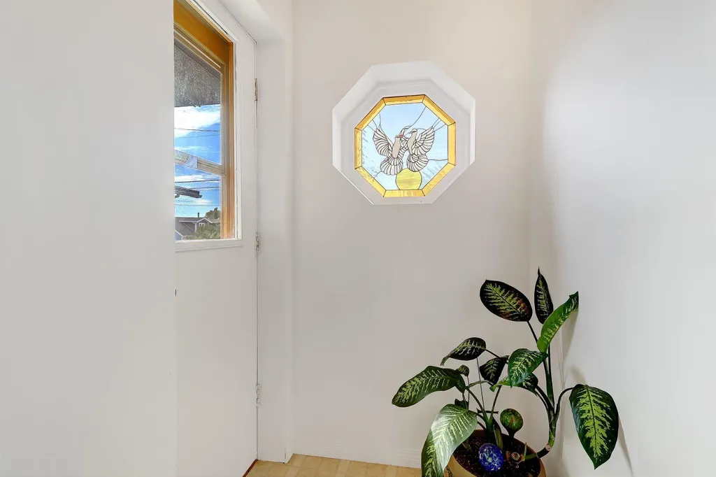 10904 108 Avenue Fairview AB T0H 1L0