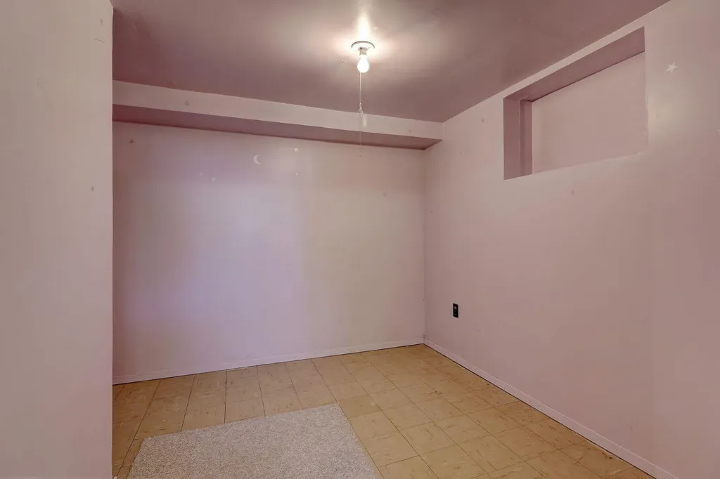 10904 108 Avenue Fairview AB T0H 1L0