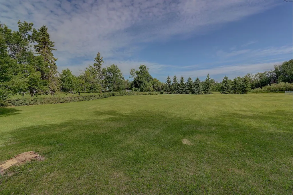 10904 108 Avenue Fairview AB T0H 1L0