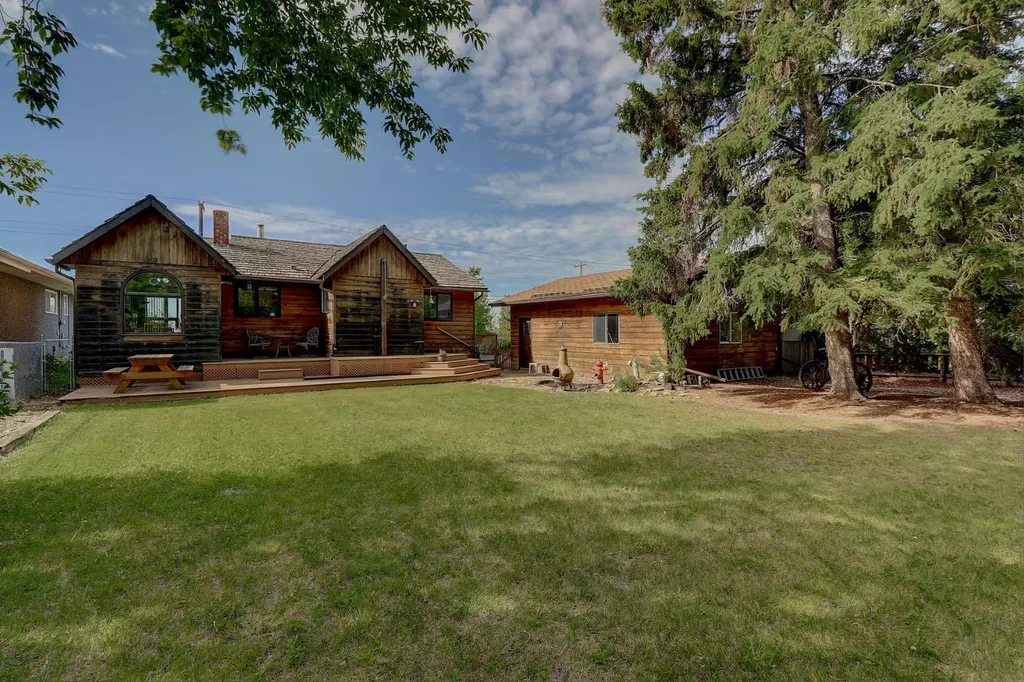10904 108 Avenue Fairview AB T0H 1L0