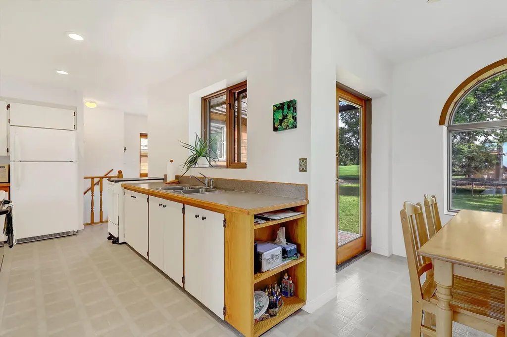 10904 108 Avenue Fairview AB T0H 1L0