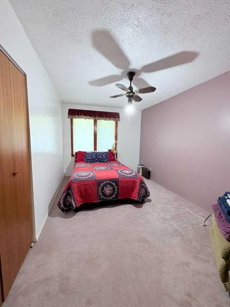 737 2 Street W Cardston AB T0K 0K0