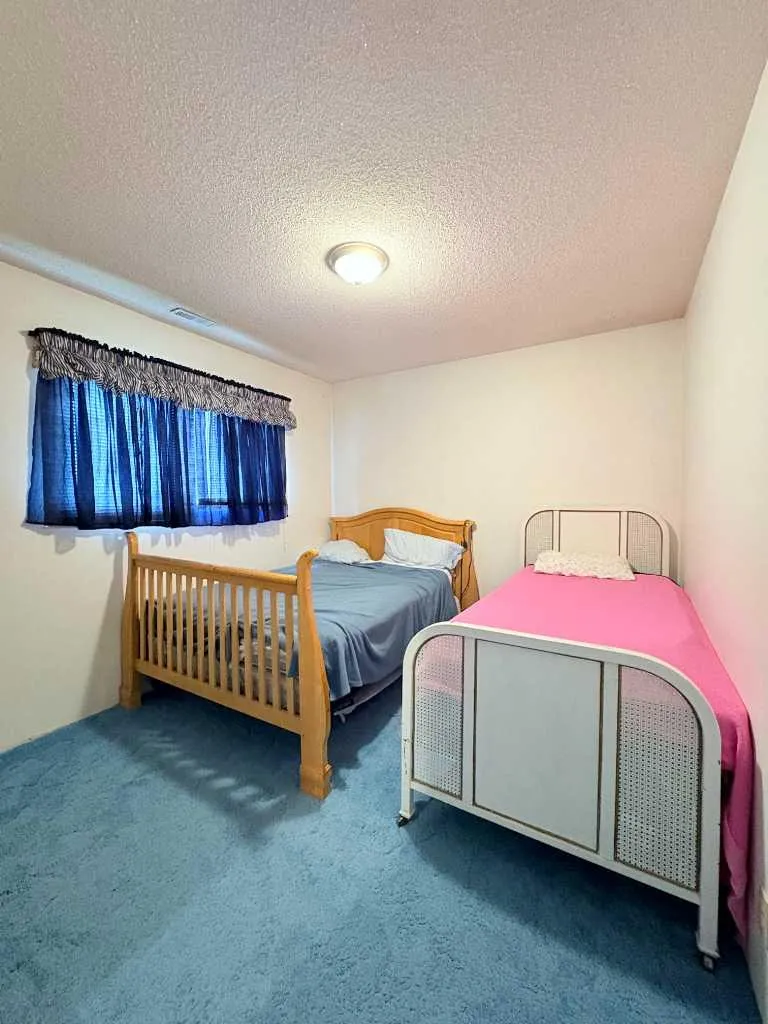 737 2 Street W Cardston AB T0K 0K0