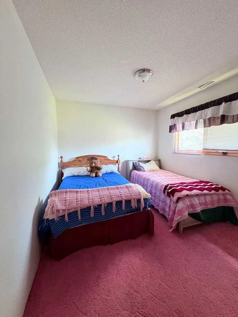 737 2 Street W Cardston AB T0K 0K0