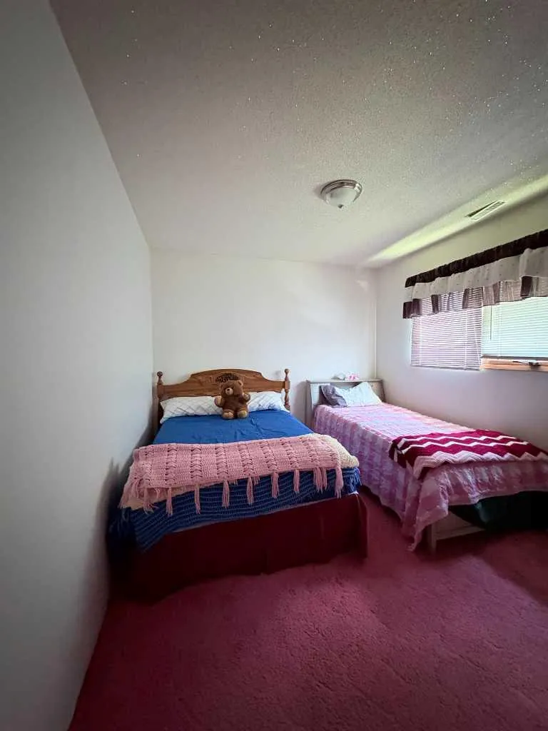 737 2 Street W Cardston AB T0K 0K0