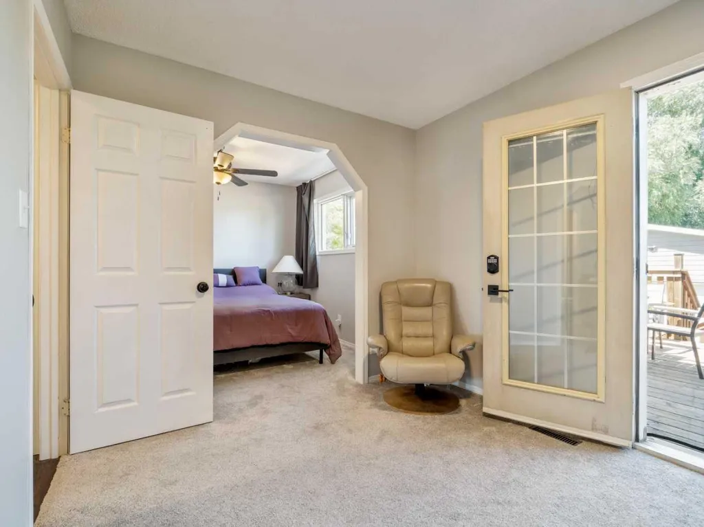 2128 18 Avenue Coaldale AB T1M 1K6