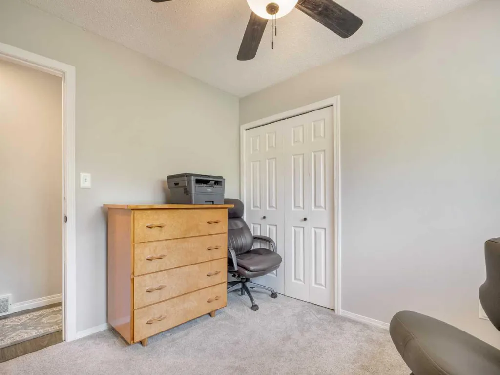 2128 18 Avenue Coaldale AB T1M 1K6