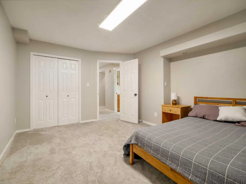 2128 18 Avenue Coaldale AB T1M 1K6