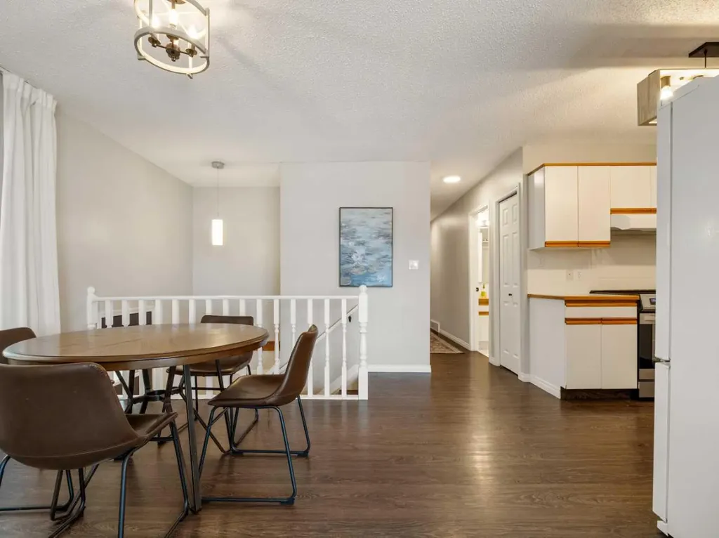 2128 18 Avenue Coaldale AB T1M 1K6