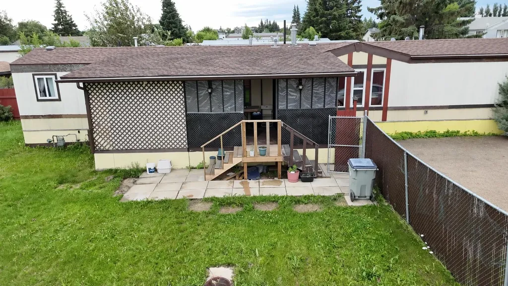 5837 Birch Crescent High Prairie AB T0G 1E0