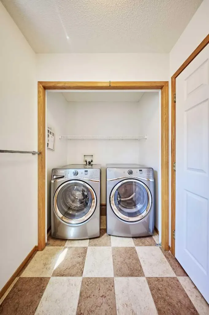 9683 Hidden Valley Drive NW Calgary AB T3A 5P8