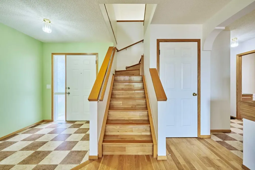 9683 Hidden Valley Drive NW Calgary AB T3A 5P8