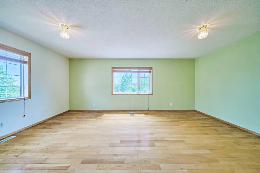 9683 Hidden Valley Drive NW Calgary AB T3A 5P8