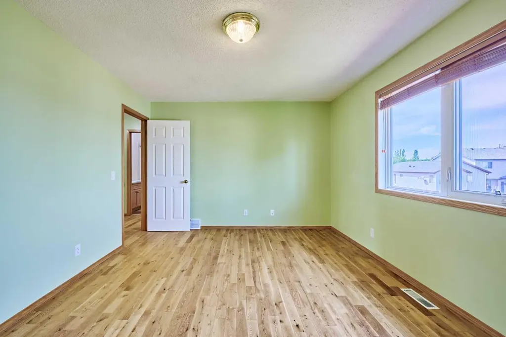 9683 Hidden Valley Drive NW Calgary AB T3A 5P8