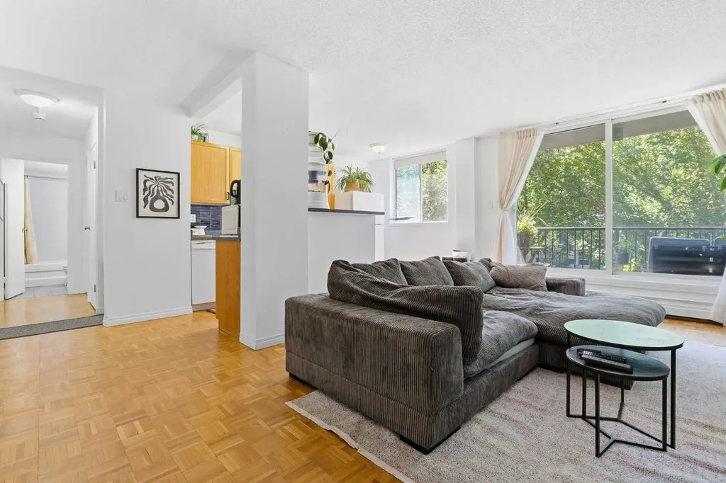 1236 15 Avenue SW Calgary AB T3C 0X5