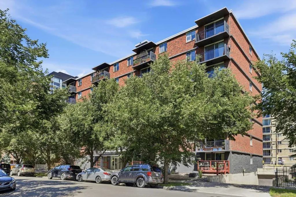 1236 15 Avenue SW Calgary AB T3C 0X5