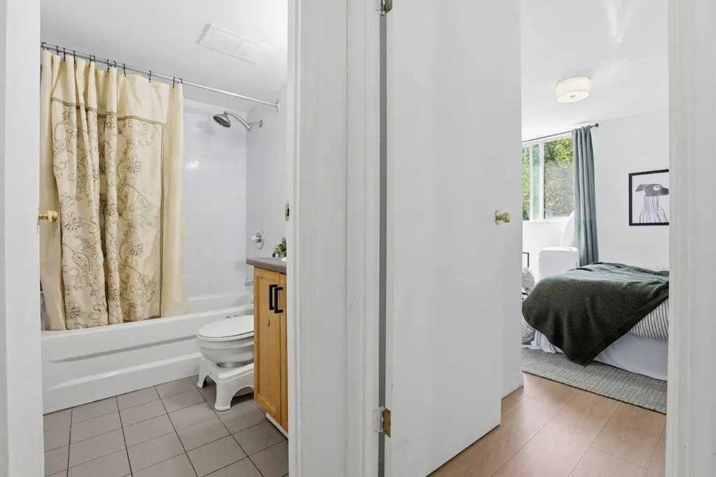 1236 15 Avenue SW Calgary AB T3C 0X5