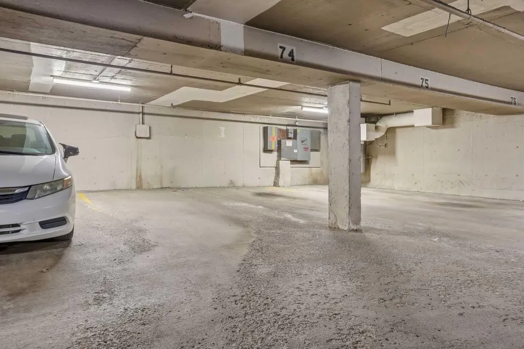 1236 15 Avenue SW Calgary AB T3C 0X5