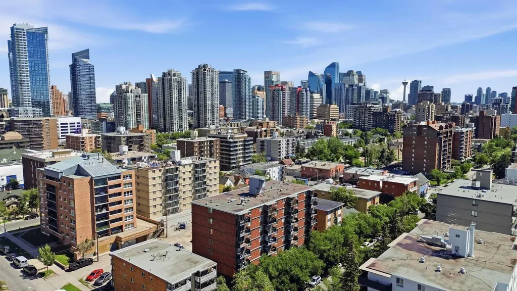 1236 15 Avenue SW Calgary AB T3C 0X5