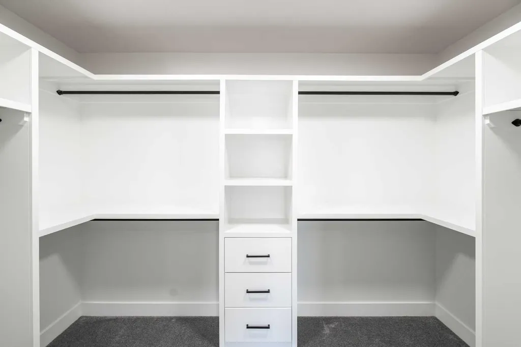 123 Saddlecrest Grove NE Calgary AB T3J 2K3
