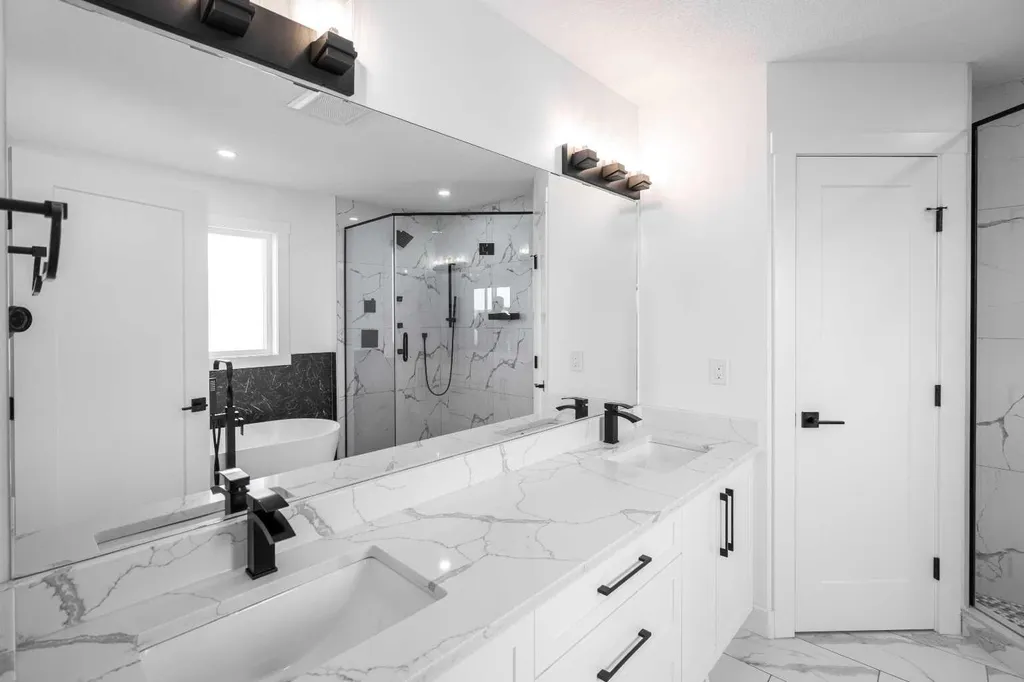 123 Saddlecrest Grove NE Calgary AB T3J 2K3