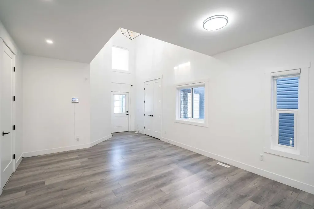 123 Saddlecrest Grove NE Calgary AB T3J 2K3