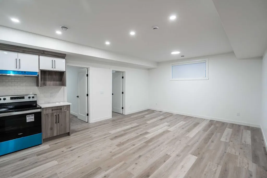 123 Saddlecrest Grove NE Calgary AB T3J 2K3