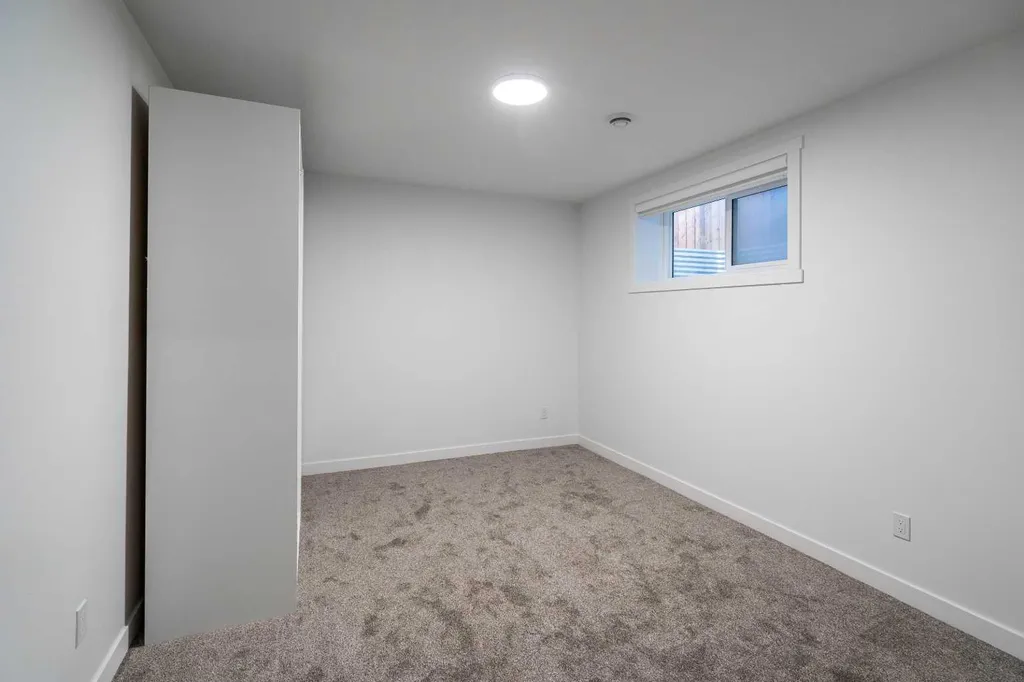 123 Saddlecrest Grove NE Calgary AB T3J 2K3