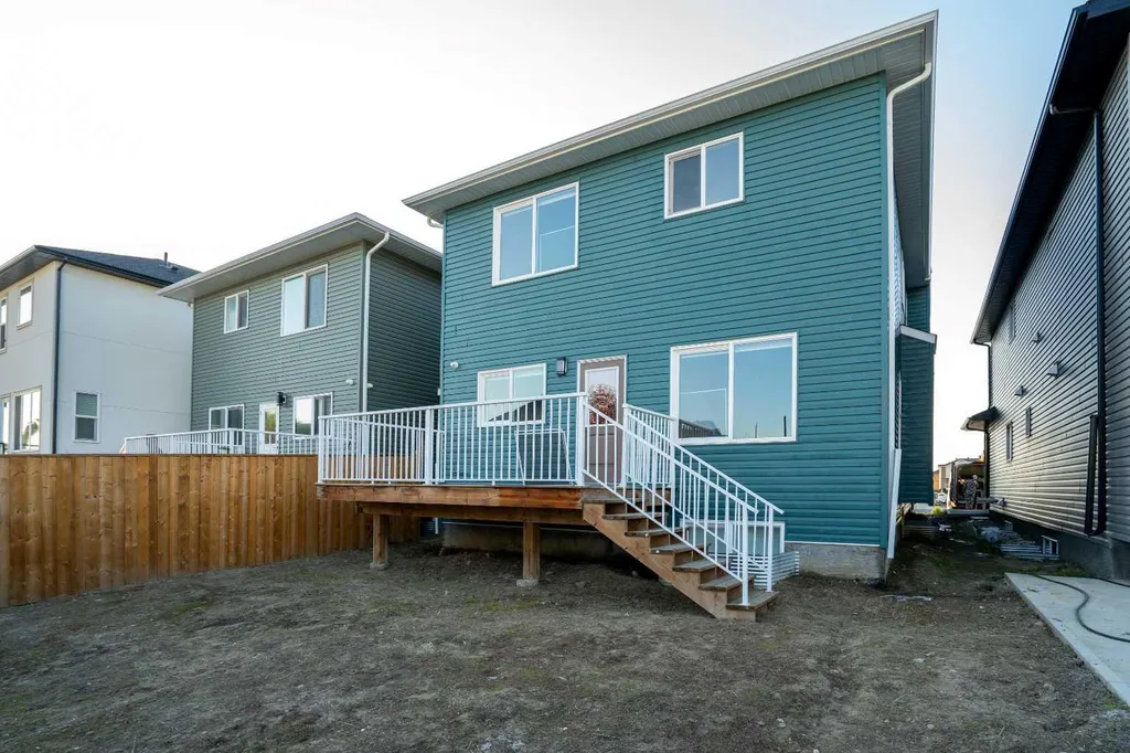123 Saddlecrest Grove NE Calgary AB T3J 2K3