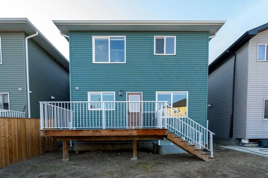 123 Saddlecrest Grove NE Calgary AB T3J 2K3