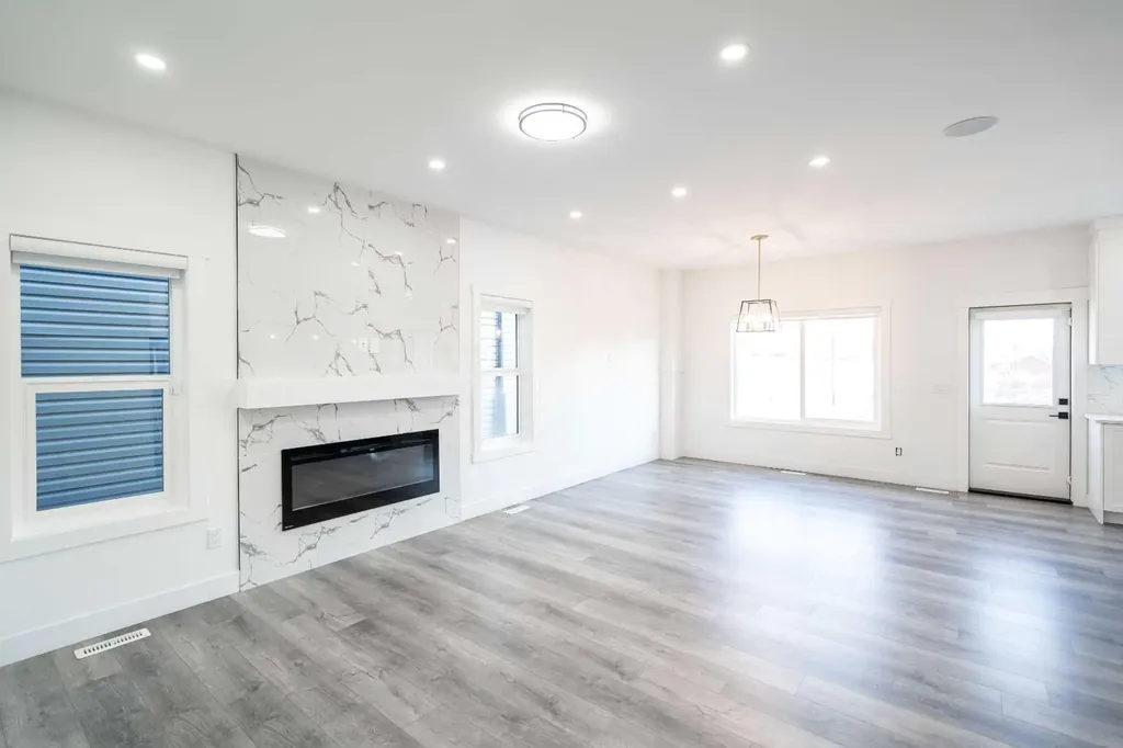 123 Saddlecrest Grove NE Calgary AB T3J 2K3