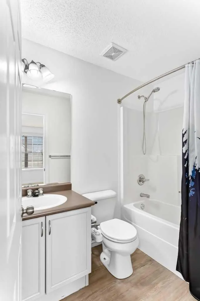 294 Elgin View SE Calgary AB T2Z 4N6