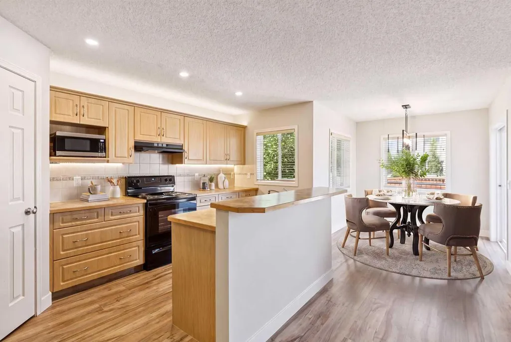 225 West Lakeview Drive Chestermere AB T1X1S1