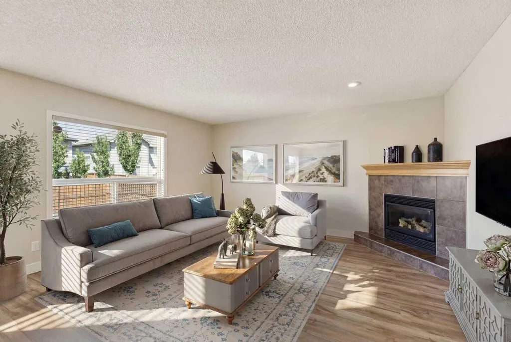 225 West Lakeview Drive Chestermere AB T1X1S1