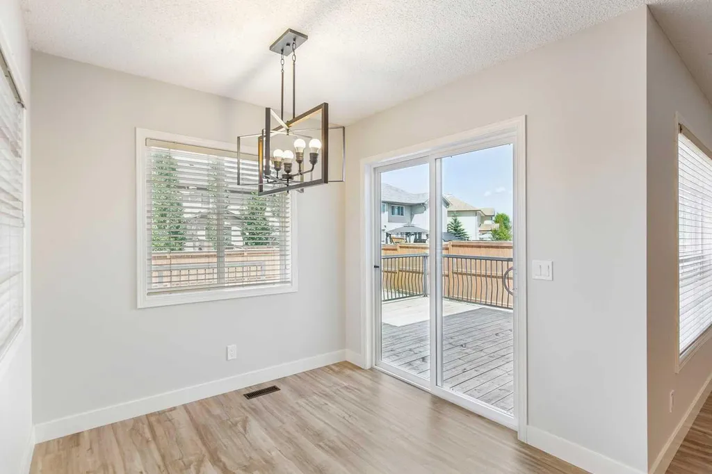 225 West Lakeview Drive Chestermere AB T1X1S1