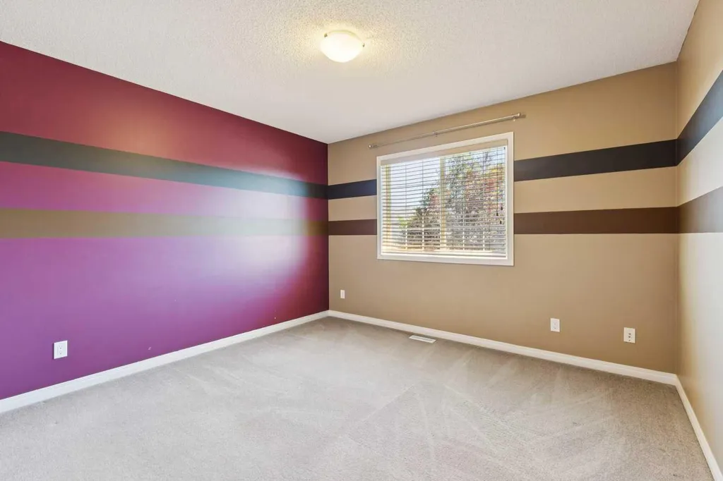 225 West Lakeview Drive Chestermere AB T1X1S1