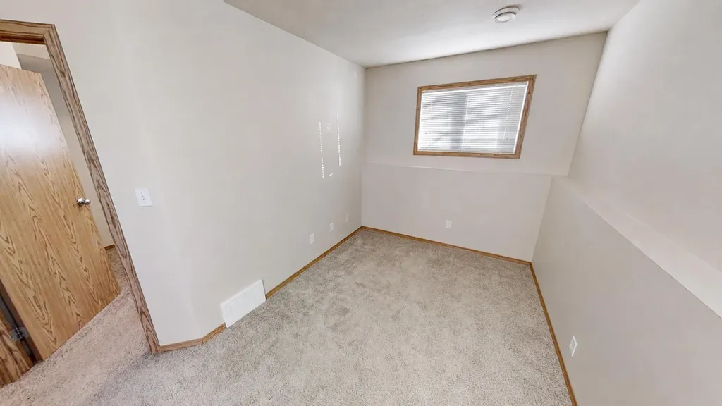 10120 104 Avenue Grande Prairie AB T8V 1E7