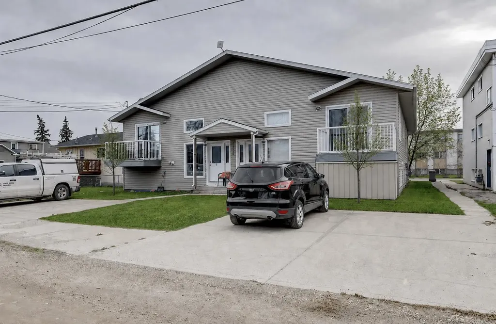 10120 104 Avenue Grande Prairie AB T8V 1E7