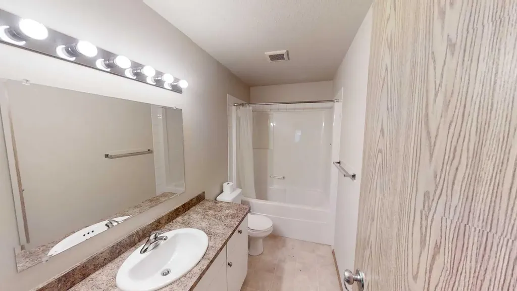 10120 104 Avenue Grande Prairie AB T8V 1E7