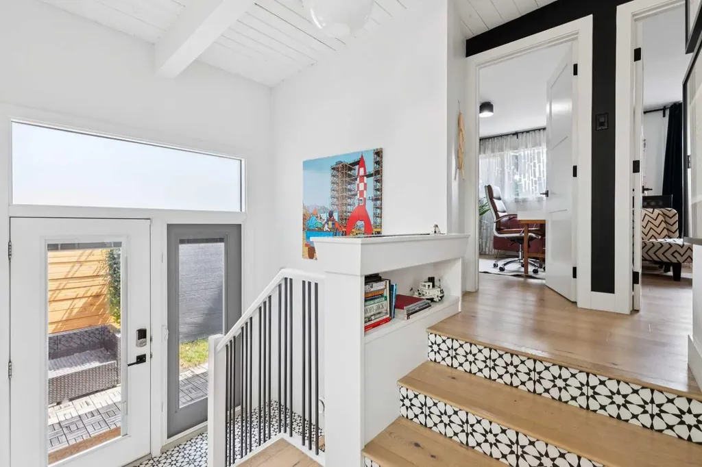 735 53 Avenue SW Calgary AB T2V 0C4