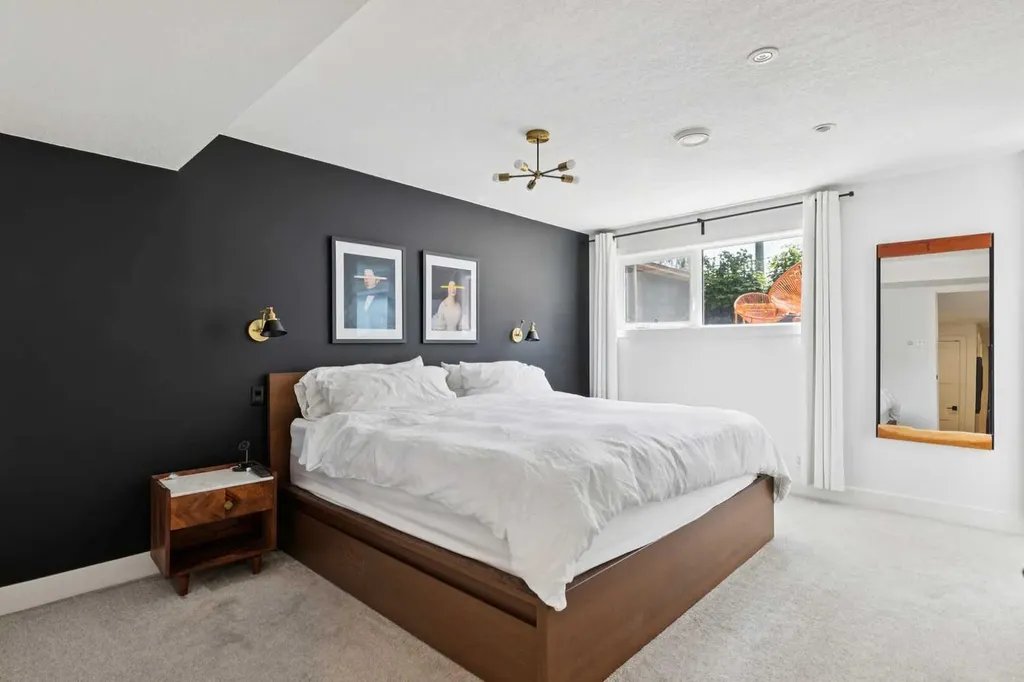 735 53 Avenue SW Calgary AB T2V 0C4