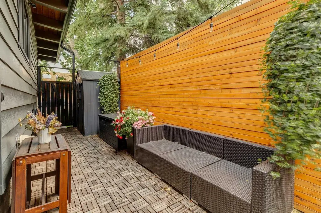 735 53 Avenue SW Calgary AB T2V 0C4