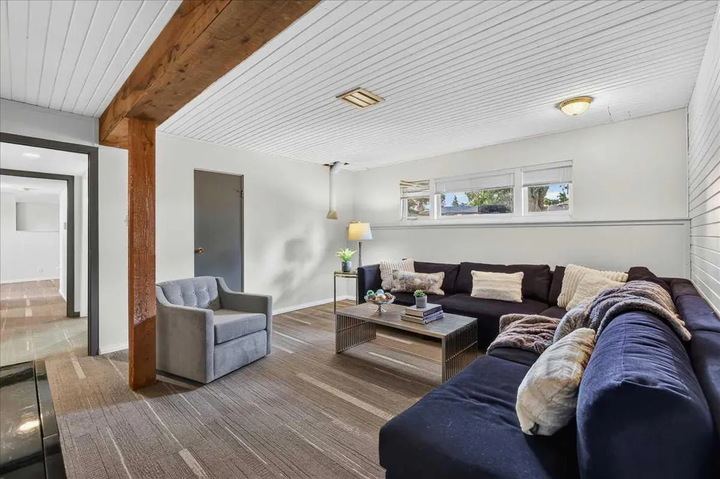 5408 Ladbrooke Drive SW Calgary AB T3E 5X8