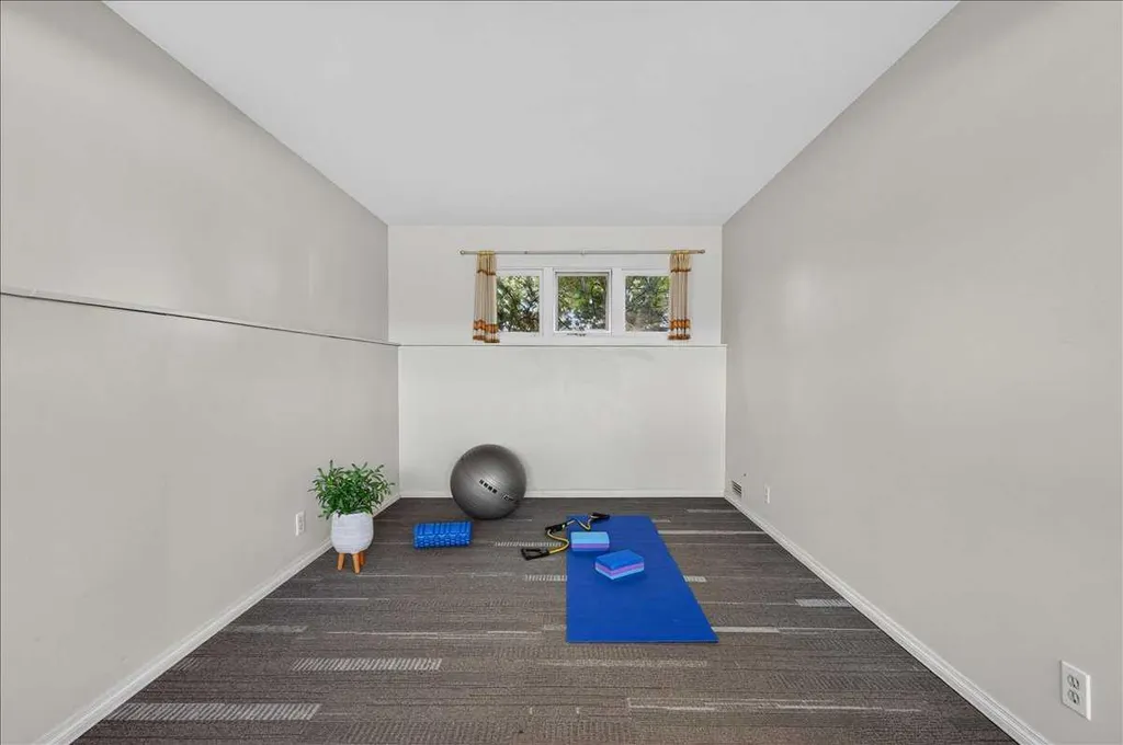 5408 Ladbrooke Drive SW Calgary AB T3E 5X8